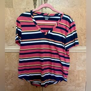 Natural Reflections Women’s V-Neck T-shirt Size M